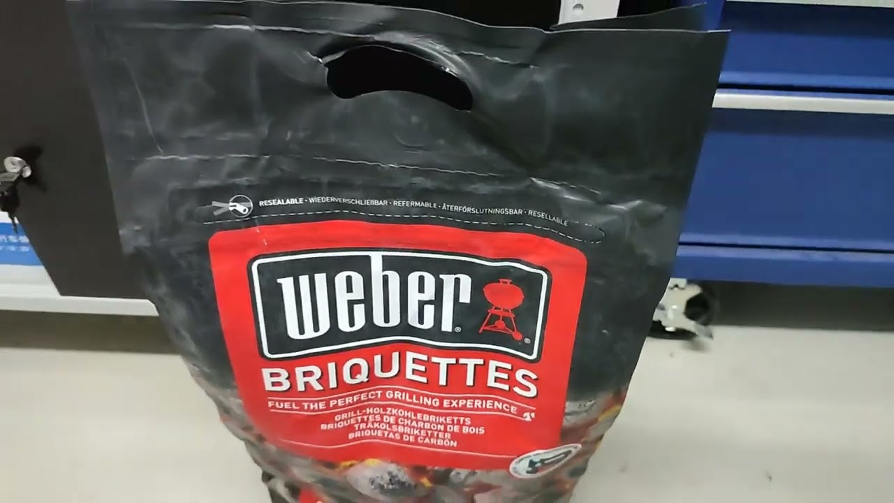Weber Bricchetti Carbone fsc carbonella in Formato Sacchetto 8 kg, Bricchetti davvero ottimi !
