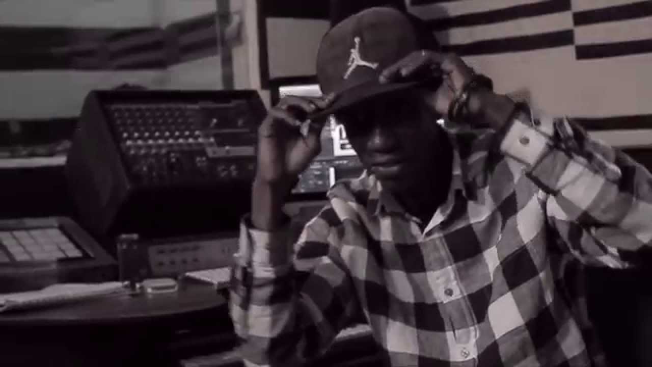 DD RECORDS - Saturday Freestyle #3 - 4leuz - Mégalol