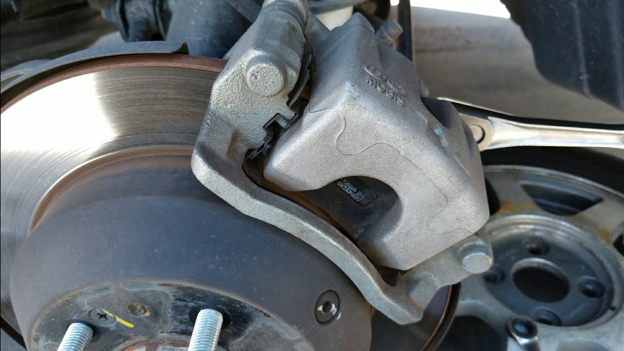 2015-2017 Kia Sedona rear brake pad replacement