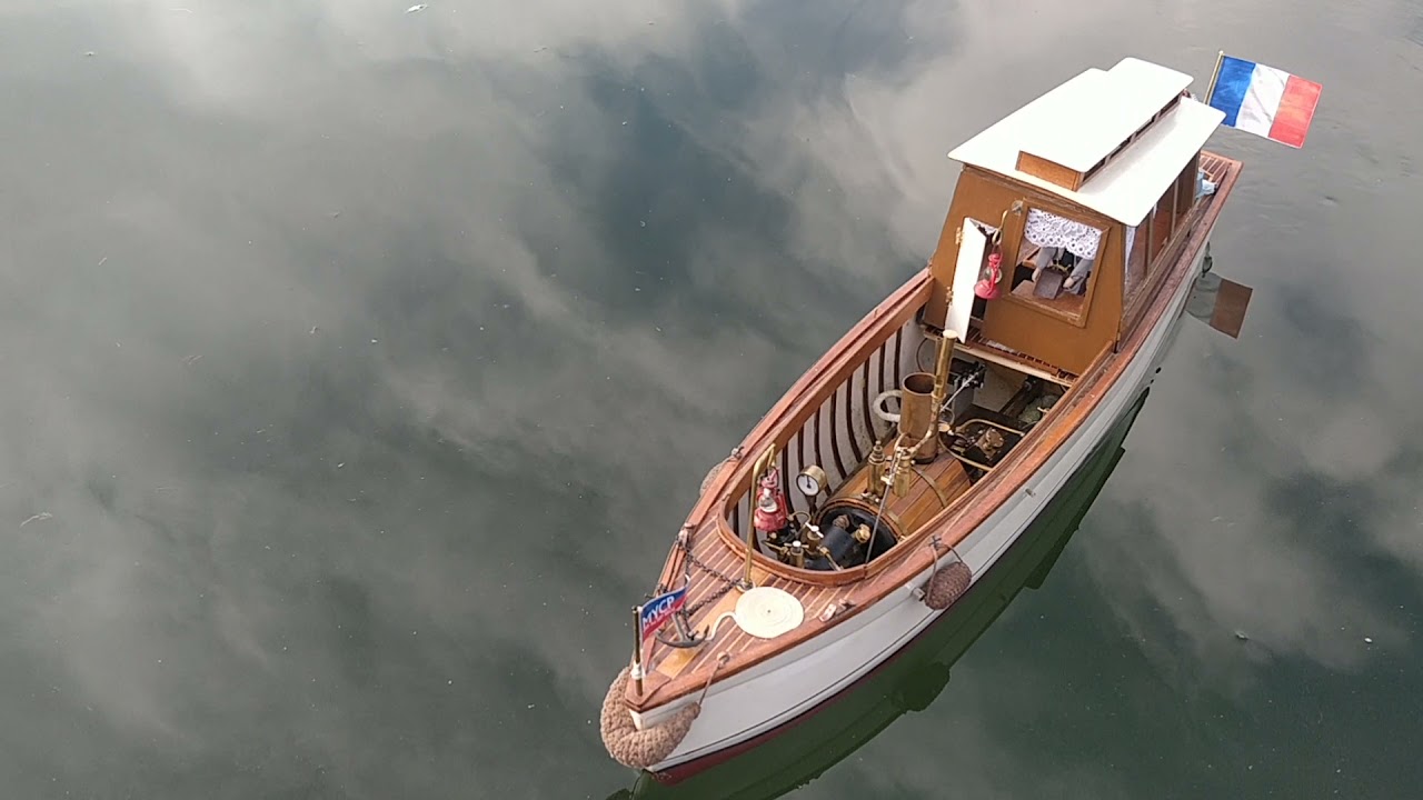 La chaloupe à vapeur Flora  (Kit Krick Alexandra steam launch) en navigation - MC-Meaux 2021 RC 5/15