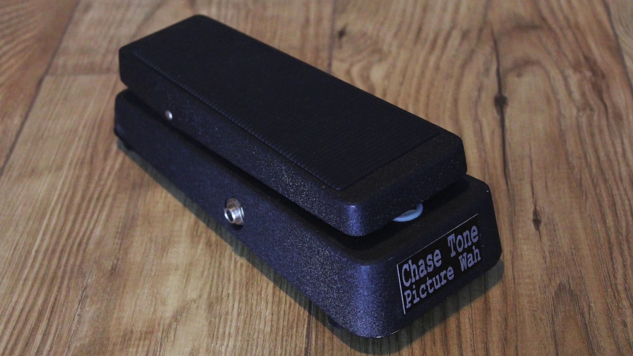 Chase Tone 1967 Vox McCoy Picture Wah Replica Test - Stratocaster (Mark Foley's pickups).
