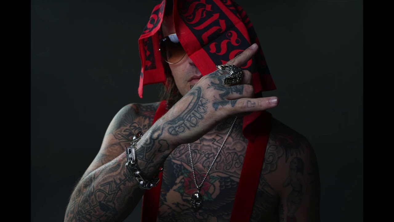 YelaWolf  