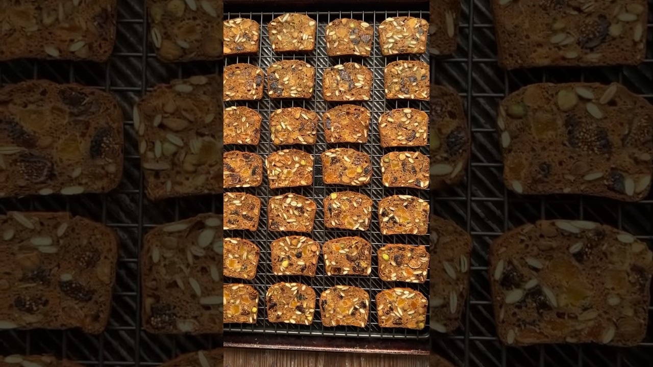 Homemade fruit & nut crackers are so much less expensive than store-bought #recipe #charcuterie