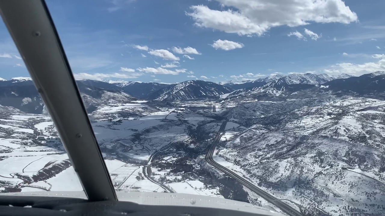 Twin Bonanza E50 Landing Aspen Colorado