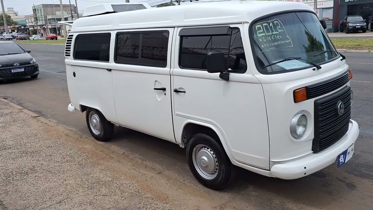 LINDA KOMBI 2012 COM AR CONDICIONADO  $64.900