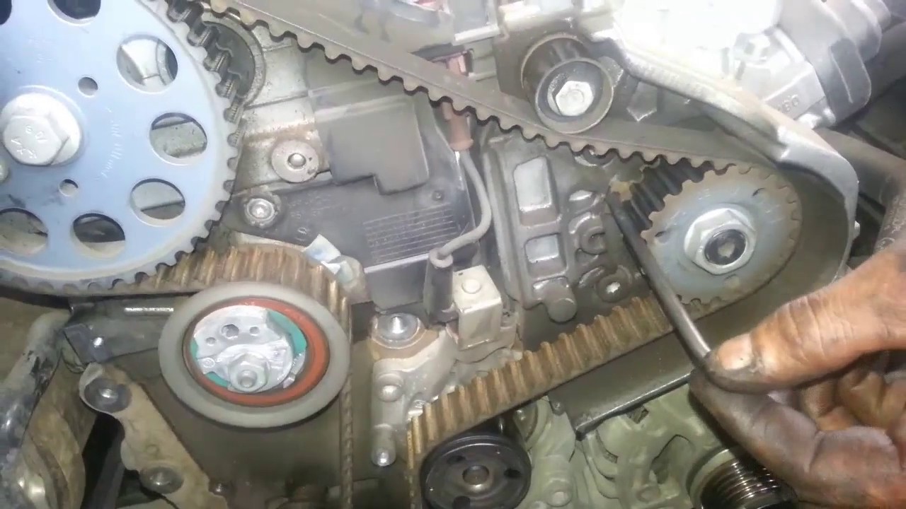 Changement Courroie de distribution Seat leon / Audi/ vw 1.6 tdi  (A à Z )