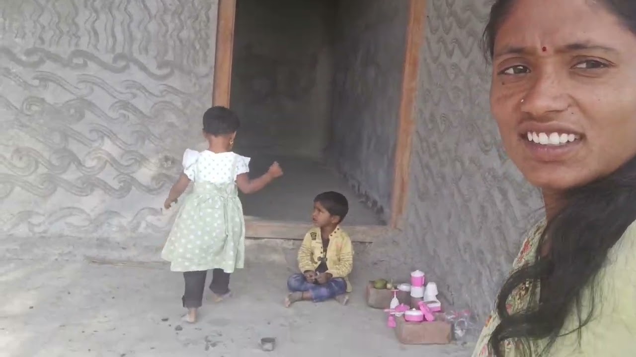 मामीला रानात येती म्हटलं होत खत घालू लागायला ।स्वयंपाक करायला लागली मामाच्यात 😭#गावठीपुनम 