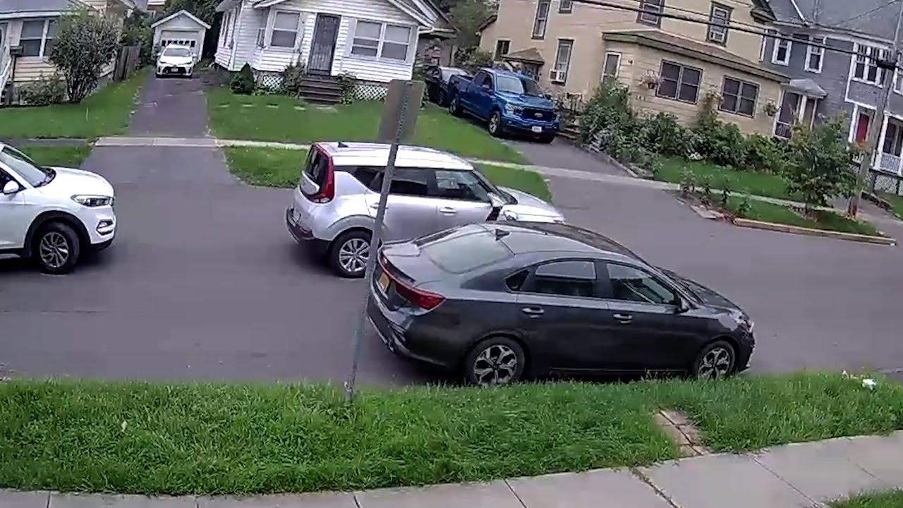Young car thief easily steals a Kia in Upstate NY