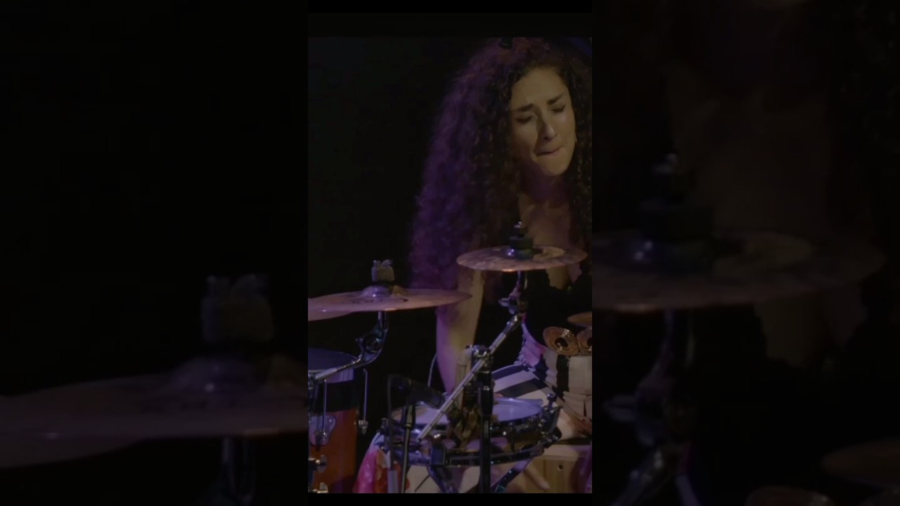 ¡INCREÍBLE MUJER PERCUSIONISTA! @NasrinePercussion #female #percussionist #mujeres  #concierto