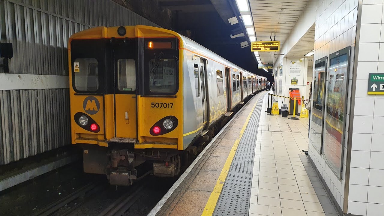 Non stop!! Merseyrail 507017 (2Y20) Hamilton Square - Liverpool Central