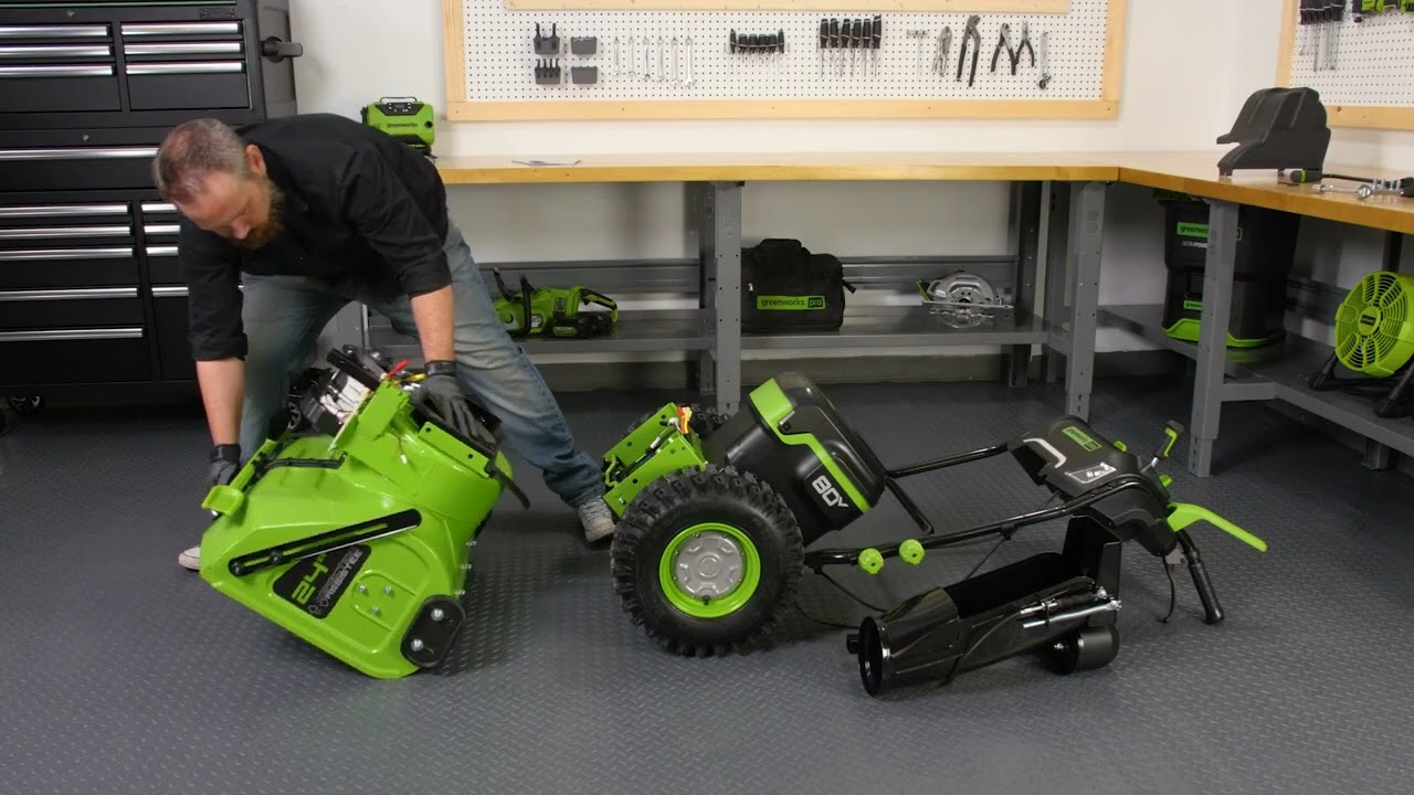 Инструкция от Greenworks: Замена приводного ремня шнека на двухступенчатой ​​снегоуборочной машин...