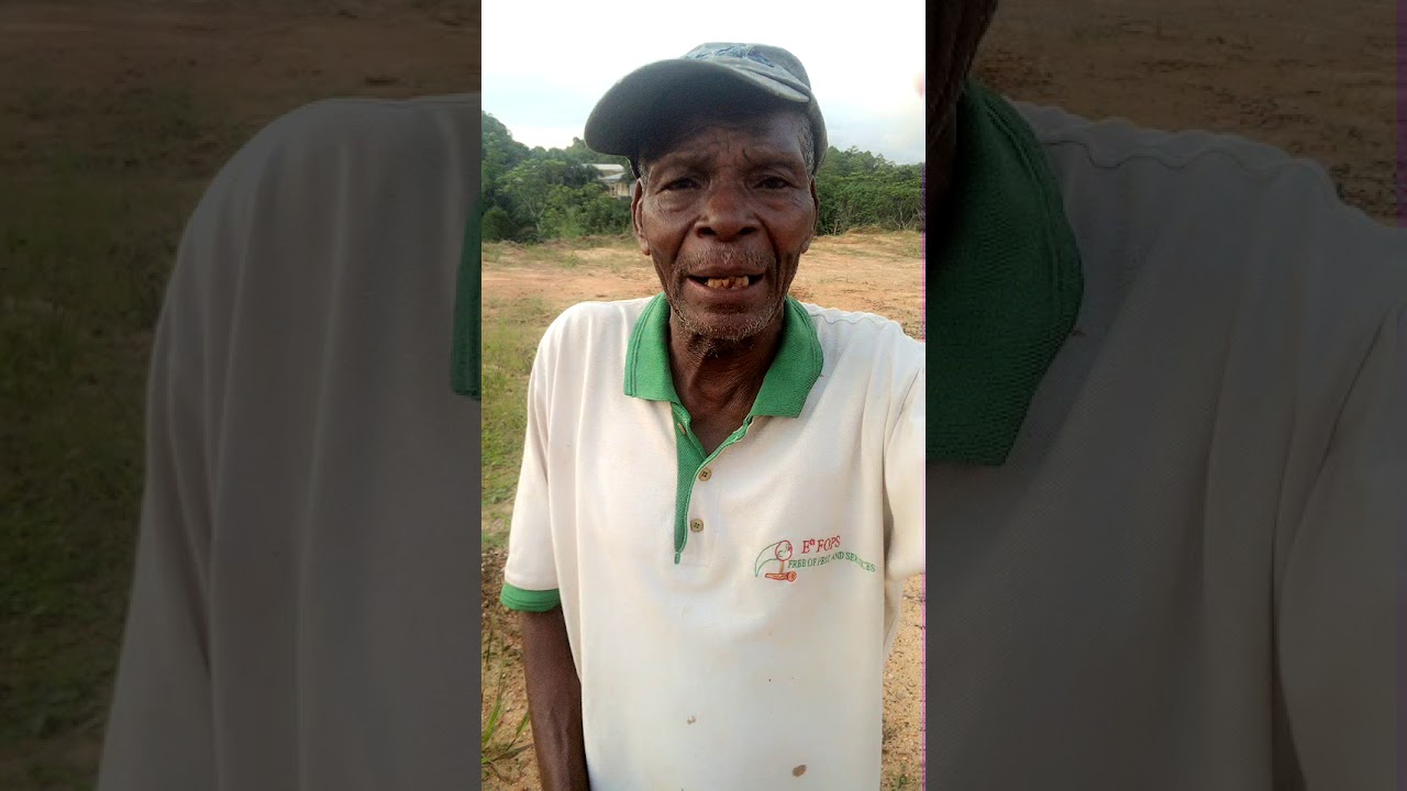 Le patriarche papa Biki  David nous parle de la  création du village yingui et autres...1ère partie