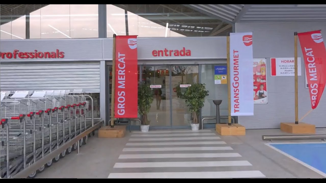 Inauguración del Gros Mercat de Granollers (Barcelona), tras la reforma del centro