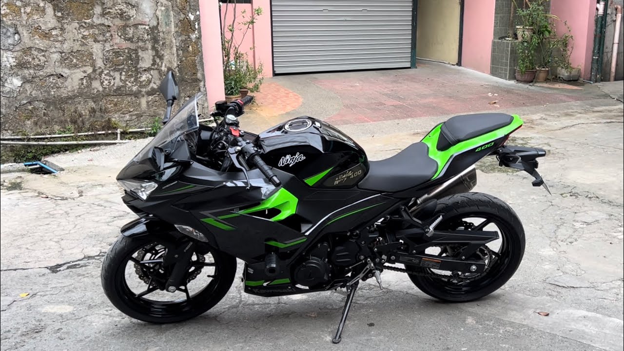 2020 Kawasaki Ninja 400 Review | Sound Check | Beginner Friendly? | Walkaround | First Ride | PH