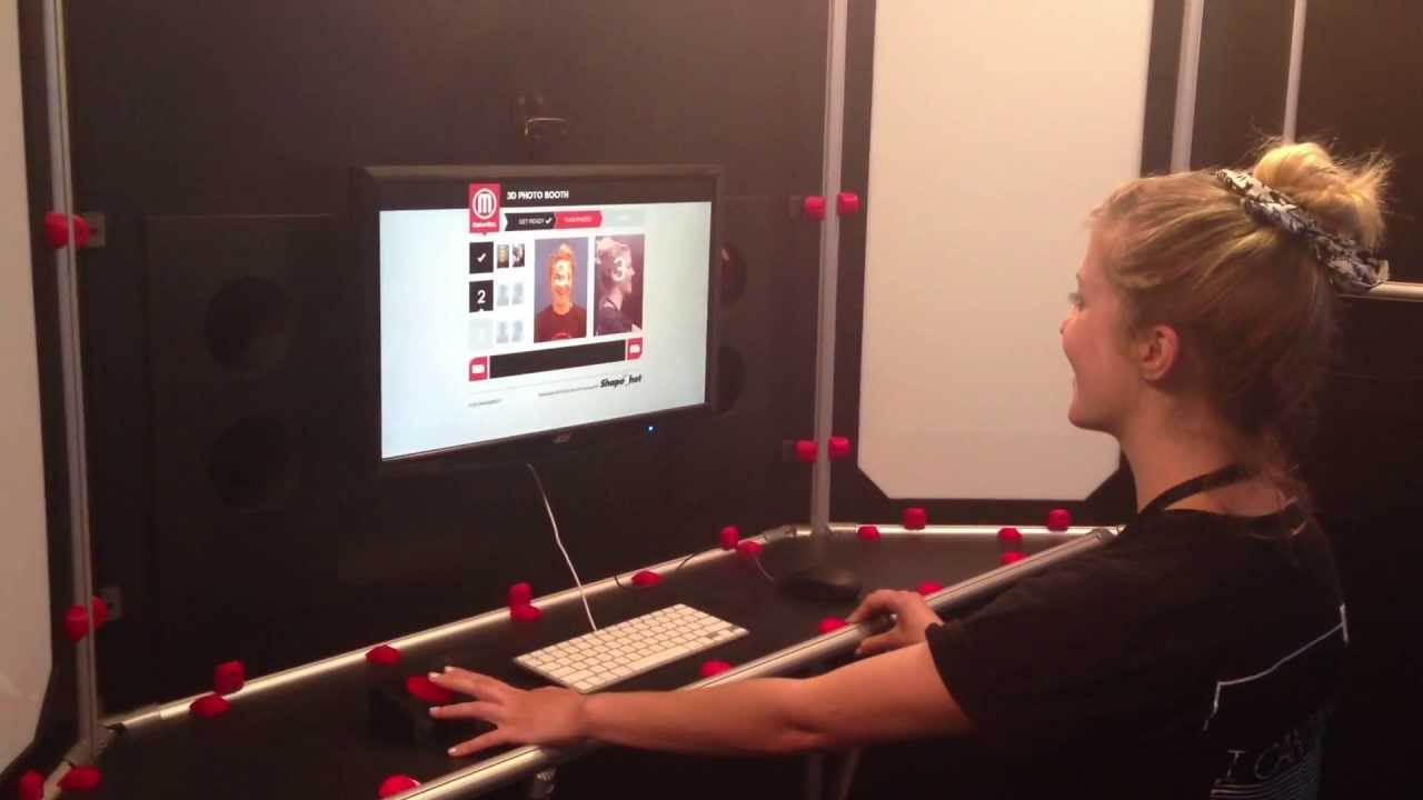 ShapeShot 3D Photo Booth at the MakerBot Store in NYC