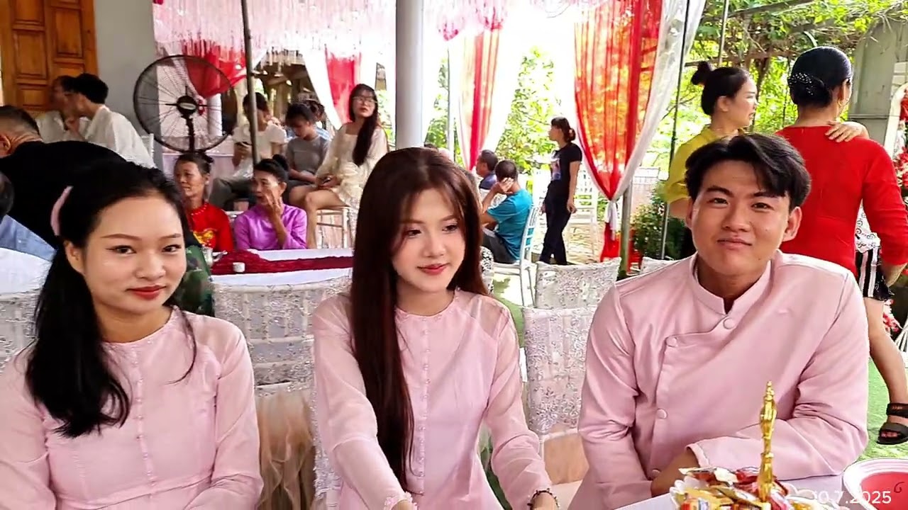 AD. Lễ ăn hỏi Phi & Nguyệt