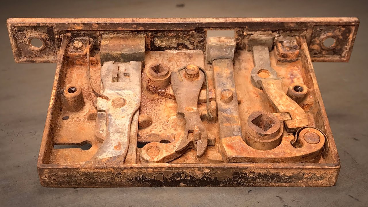 Very Rusty Ornate 1880s Mortise Lock Restoration | Random Restoration