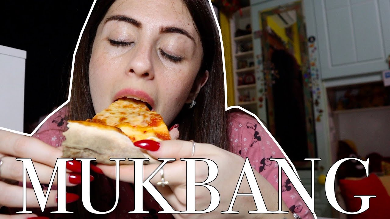 🍕 MUKBANG PIZZA GIGANTE 🍕 | REGALI DI NATALE! 🎁