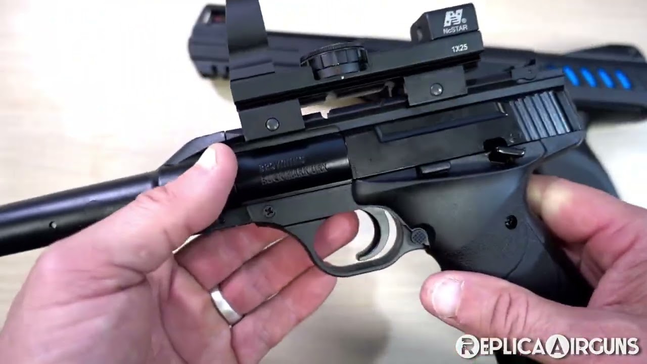 Gamo P900 IGT .177 Caliber Pellet Pistol Table Top Review