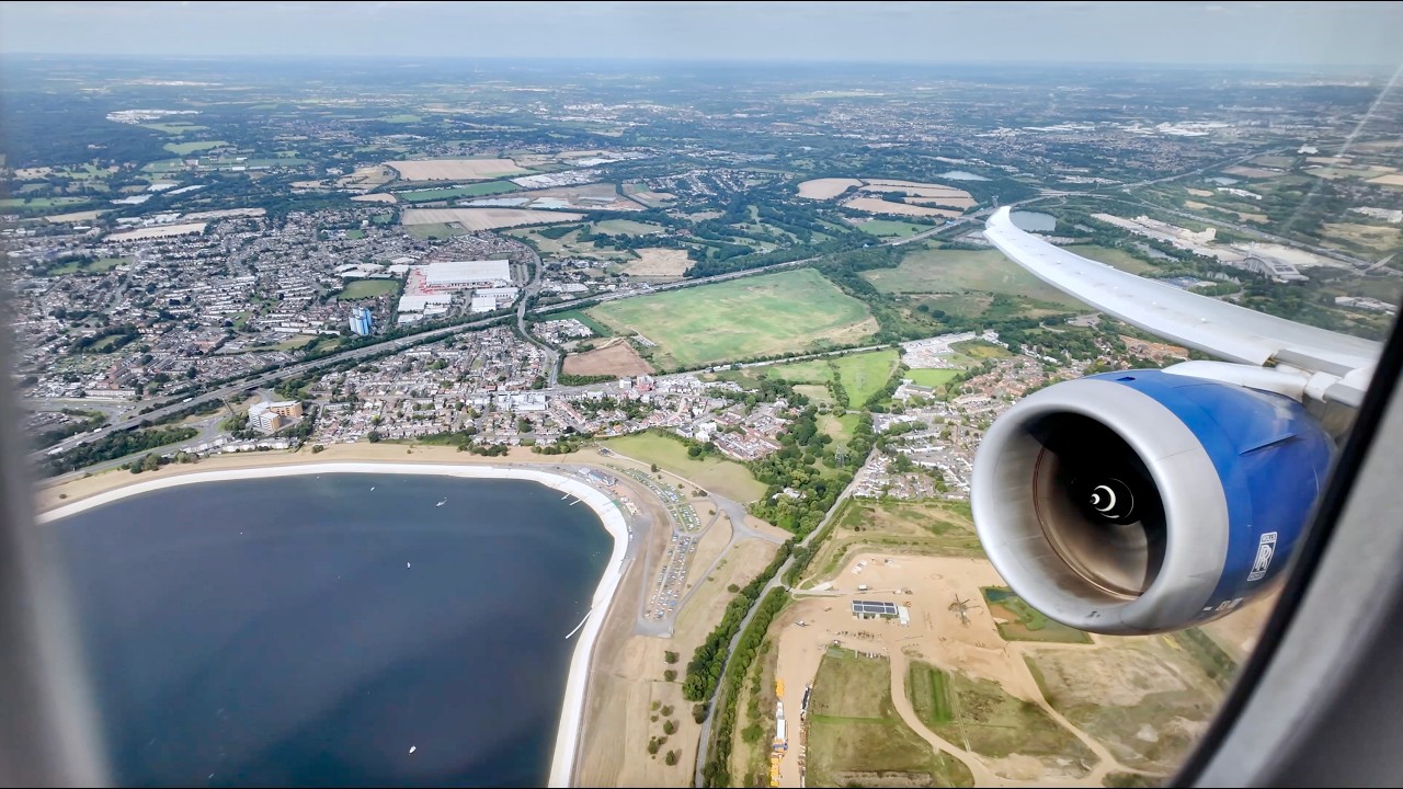British Airways Boeing 787-9 Dreamliner takeoff