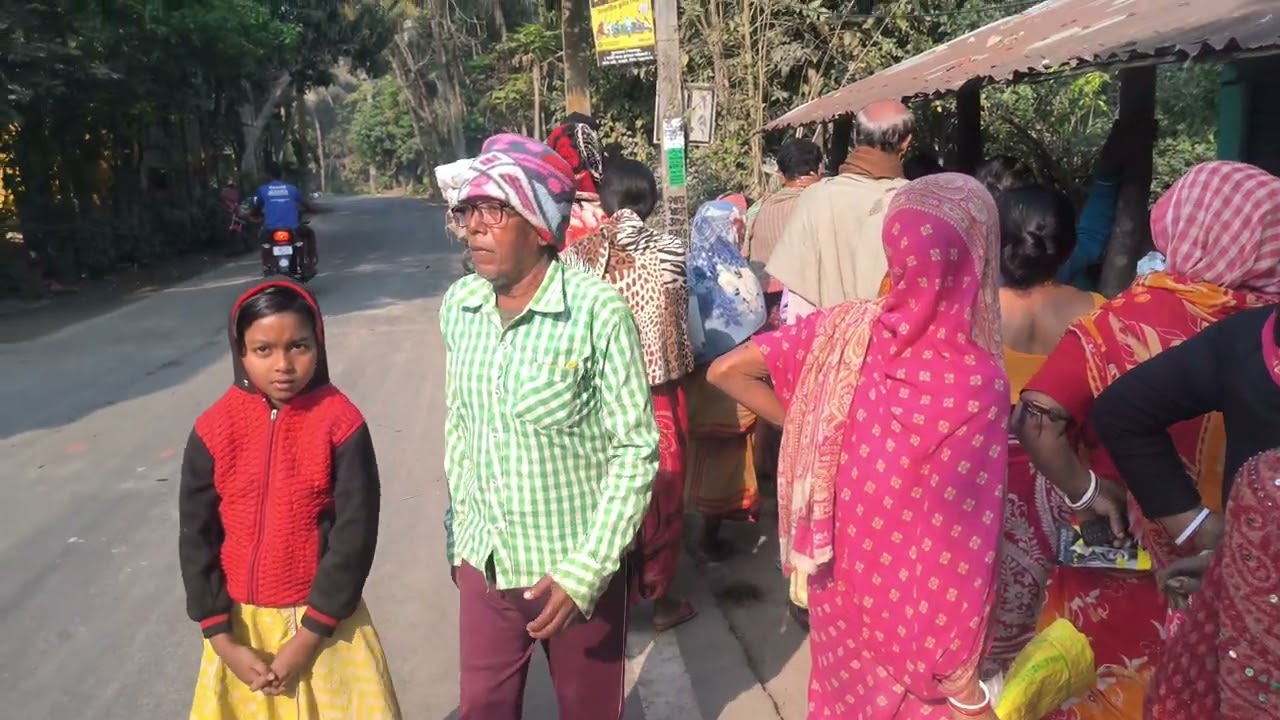 বিভিন্ন ধর্মানুষ্ঠানে রেশনের চাল দেওয়া খুব-ই উপোযোগী