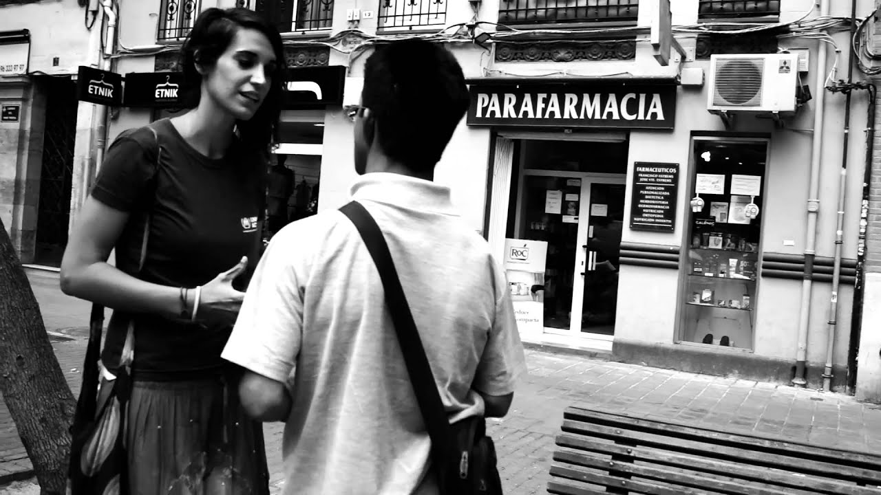 Forma parte del Equipo de ACNUR Comité español
