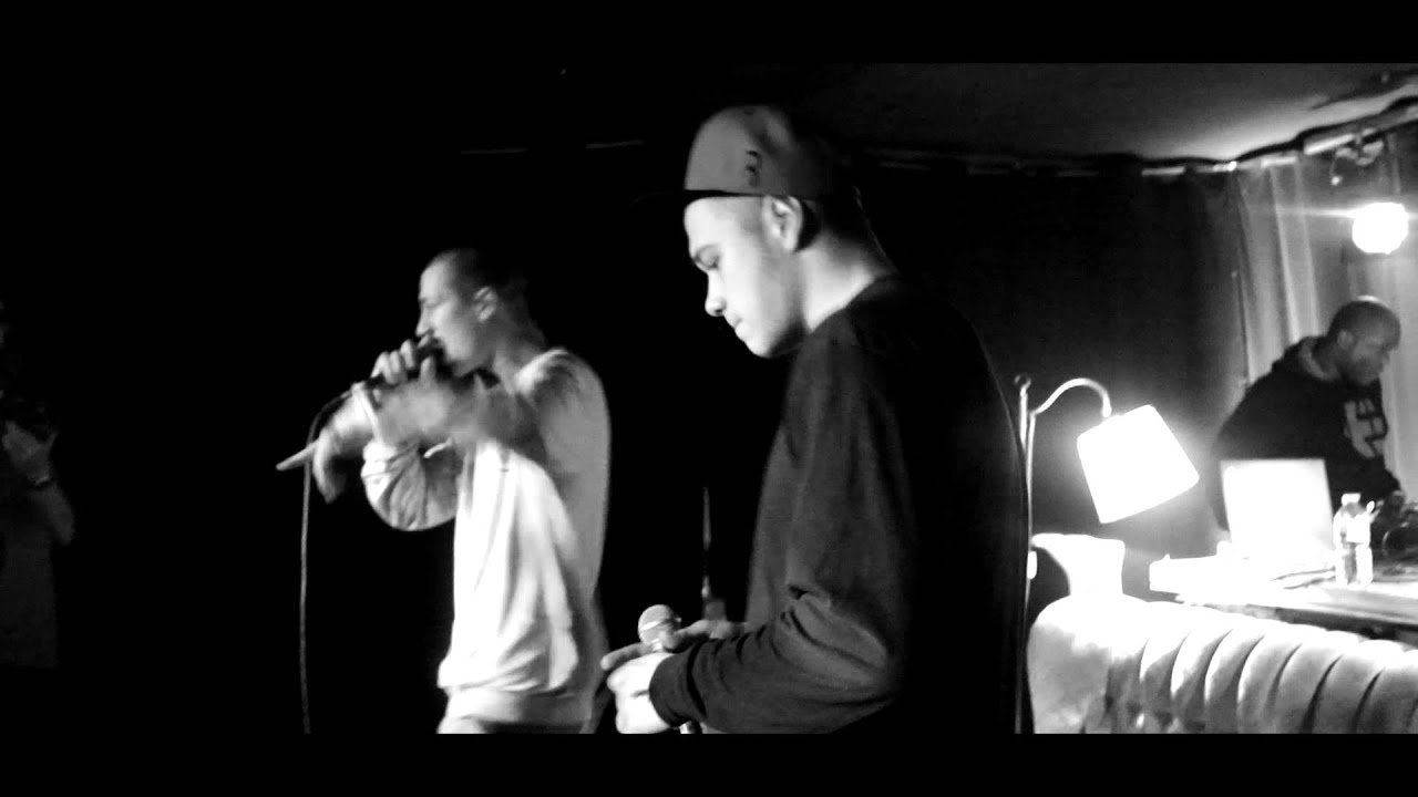 SML (Mio Mao & Pewee) Livesnippet vom 14.12.2012 presented by Tapefabrik