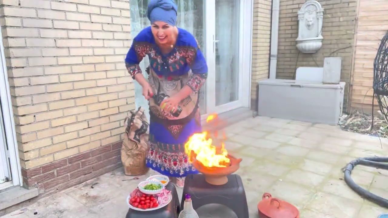 درت طاجين😋 شفو جارتي واش درولي ولدها حسبي الله ونعم الوكيل فيها 😭😭😭😭