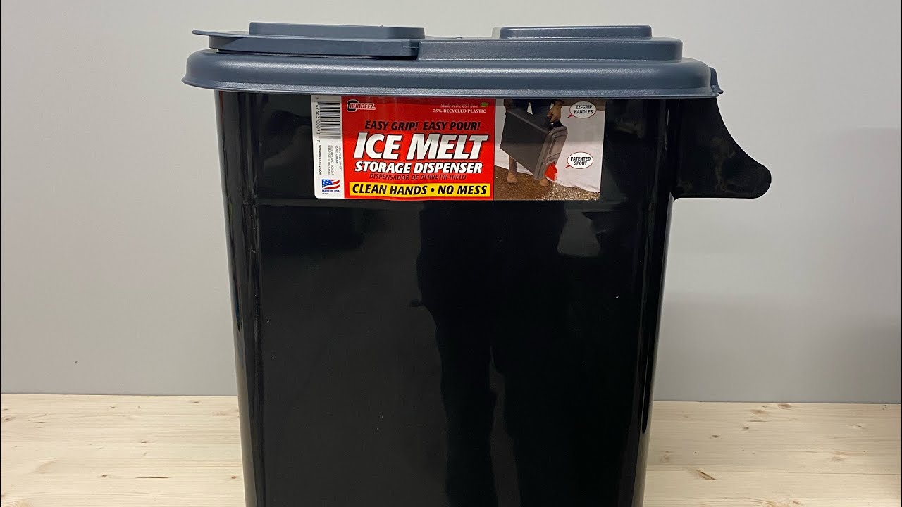 Perfect smoker pellet storage container