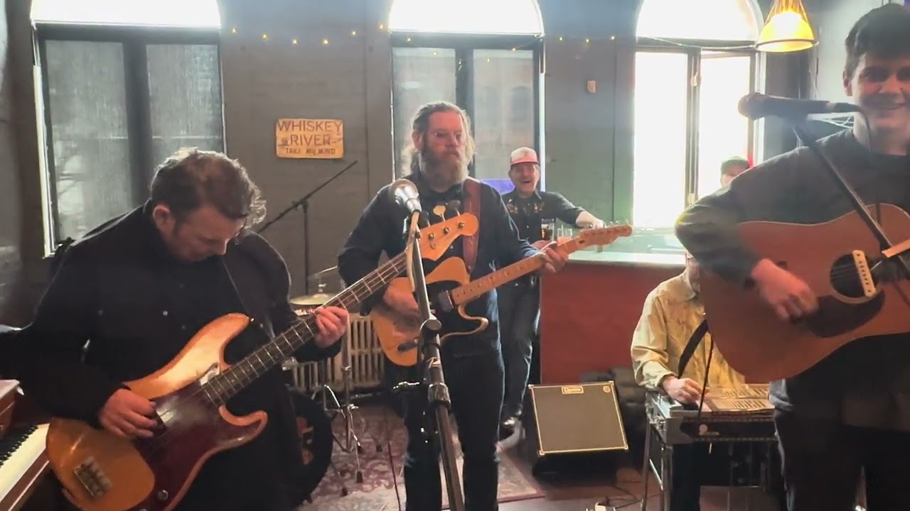 Angus Hawley & The Empty Glasses - Folsom Prison Blues - LIVE at The Rivoli 