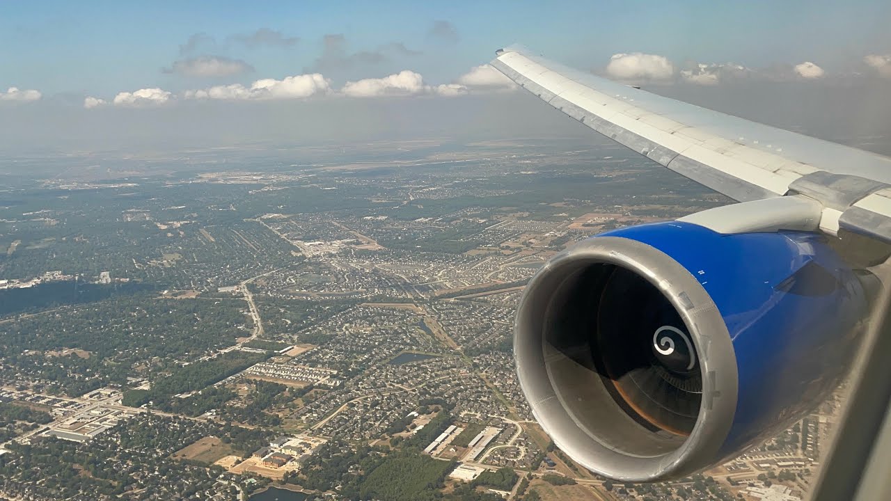 United Airlines B767-400ER | Takeoff and Landing | Washington Dulles to Houston | HD