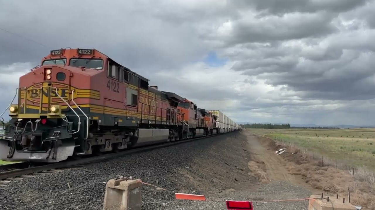 Z Trains Of The Columbia River Sub