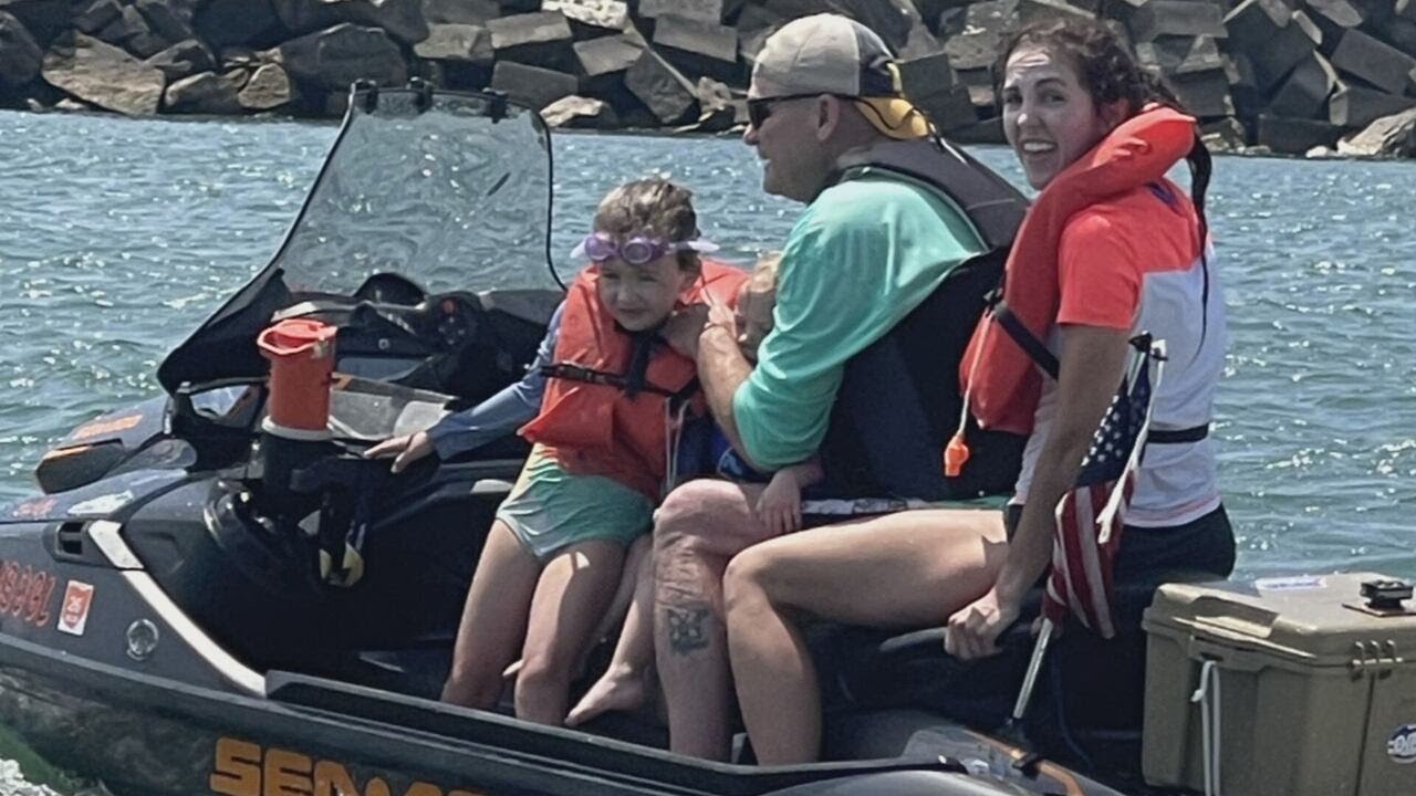 Overturned sailboat prompts rescue on Lake Erie