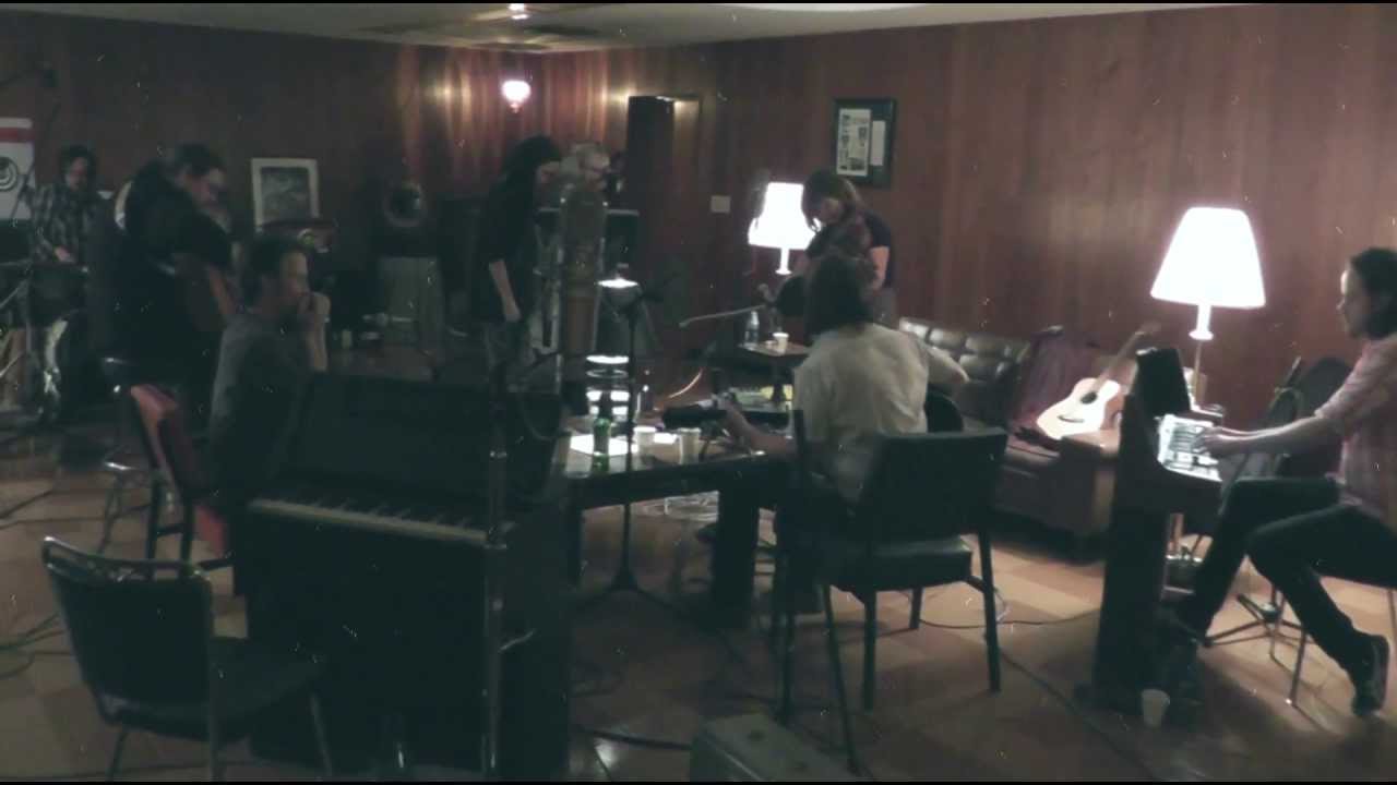 Willy Mason & Brendan Benson - Wild Dog Blues - from Upstairs at United, Vol. 7
