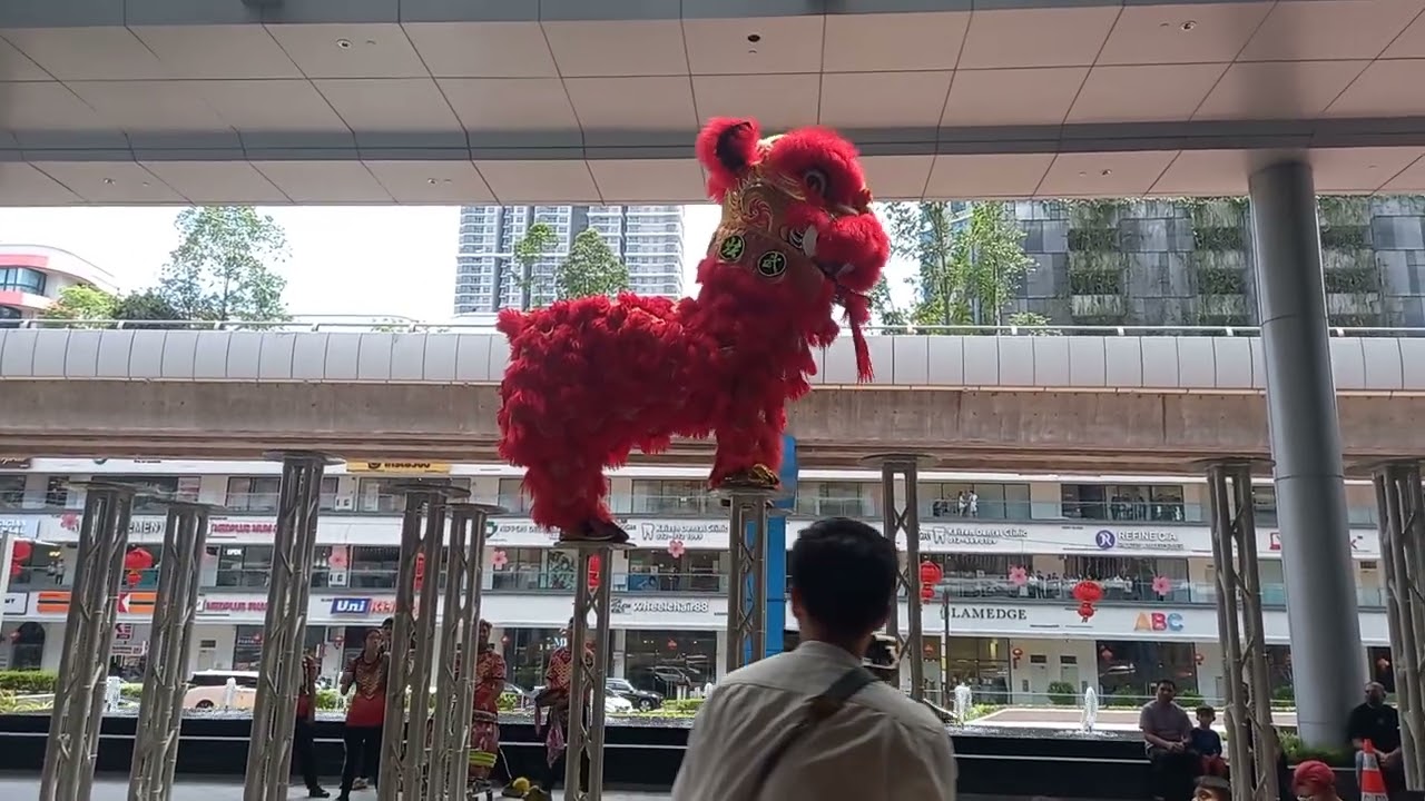 Acrobatic Lion Dance at Sunway Medical Center on 26 Feb 2026 (CNY 初十)