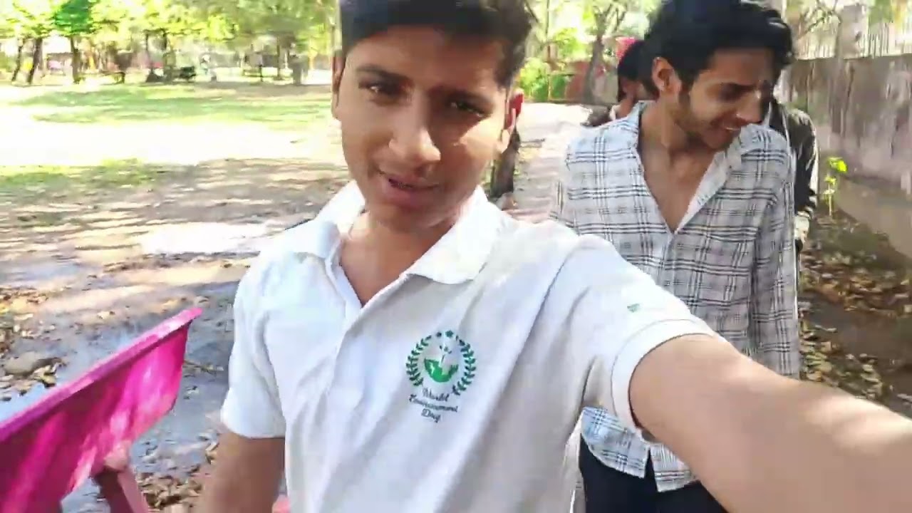 Aj ham college gaye #viralviedo#viralvlog#explor#explorpqge