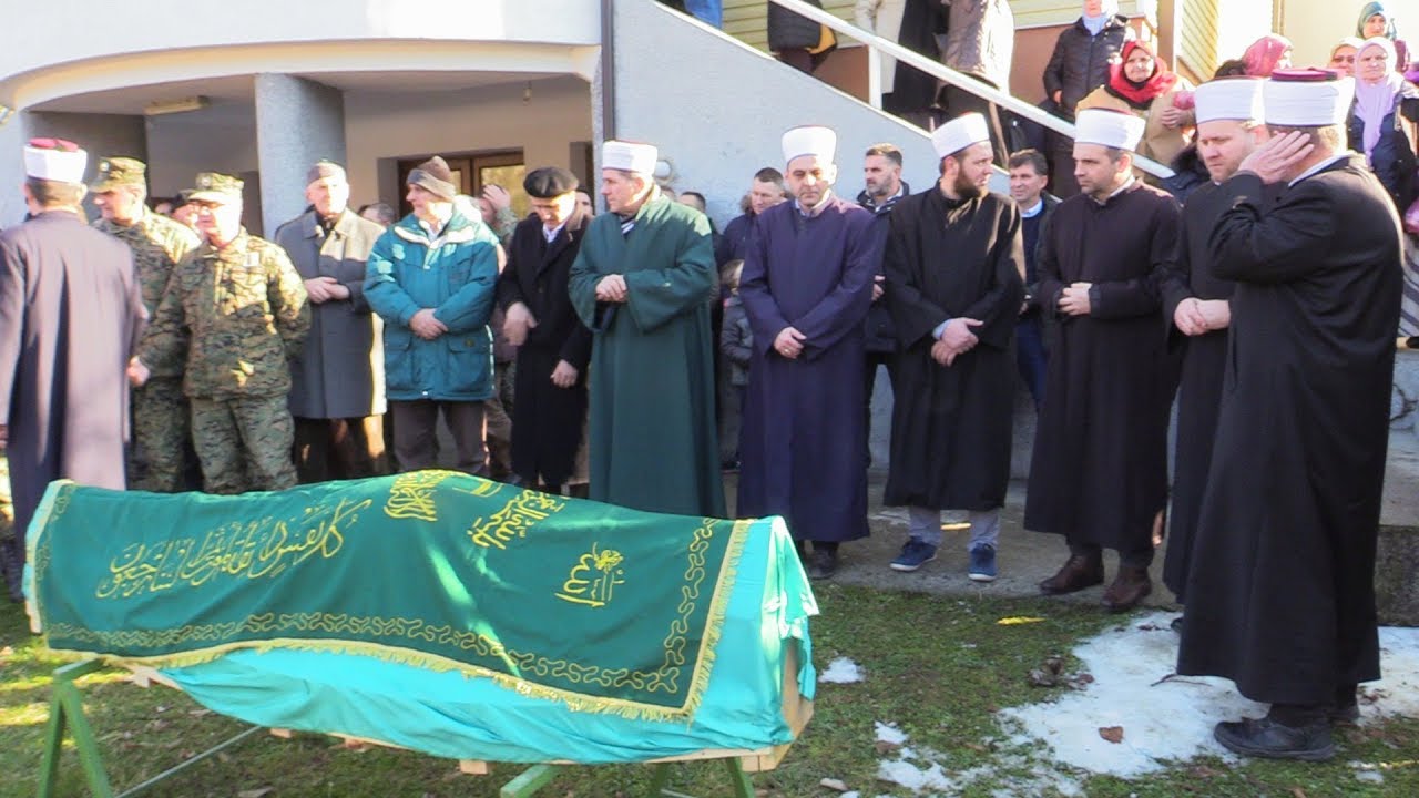 Kula Grad - dženaza gaziji Huseinu Hadžiavdiću