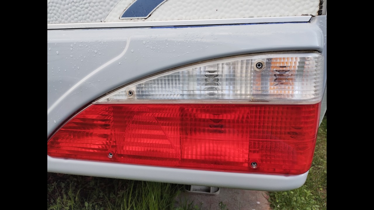 Wasser im Rücklicht, Lösung ganz einfach #caravan #scheinwerfer