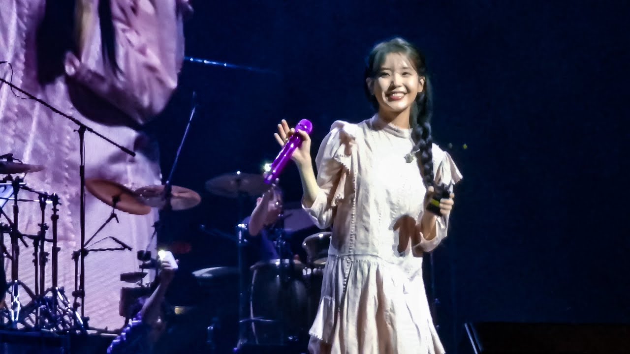 191207 Heart (2nd Encore Final Stage) - IU Love Poem in Singapore