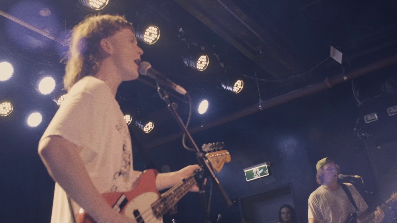 The Chats - Temperature - Live at the Espy Hotel 7 Dec 2018