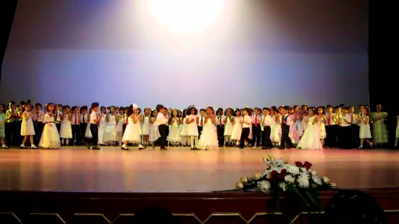 حفل التخرج لرياض الاطفال للمدرسة الاهلية الخاصة 2011-2012
