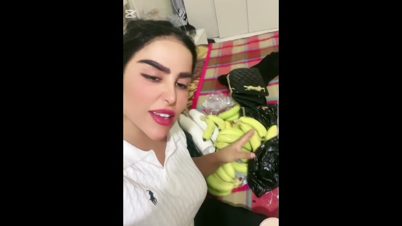 خليني احف وجهي حته من اروح للسجن يشوفوني حلوه😧😂 احب رجلين الدجاج يقون المفاصل😂😂👌🏼