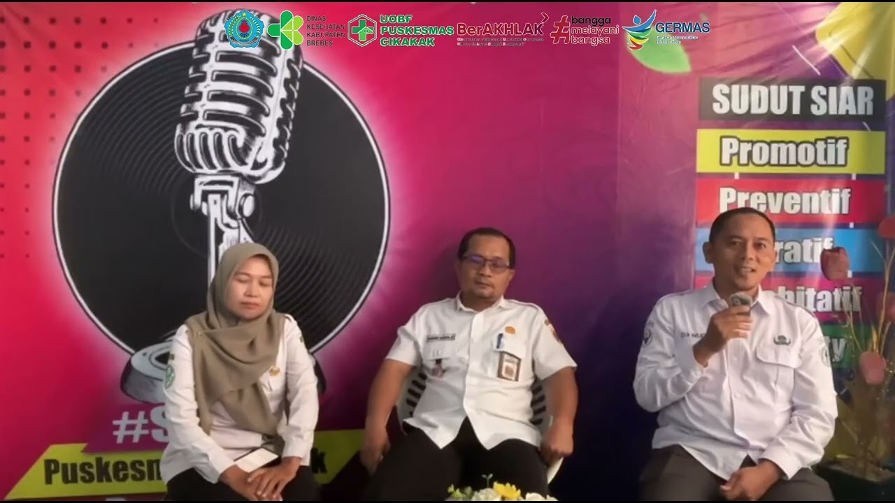 PRODCAST SUSi Bersma Bapak Camat Banjarharjo dan Bapak Kepala Puskesmas Cikakak
