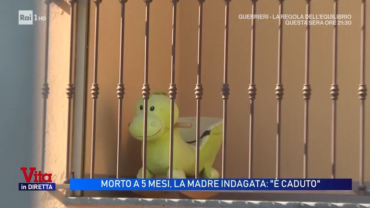 Bimbo morto a Chieri, la madre indagata: 