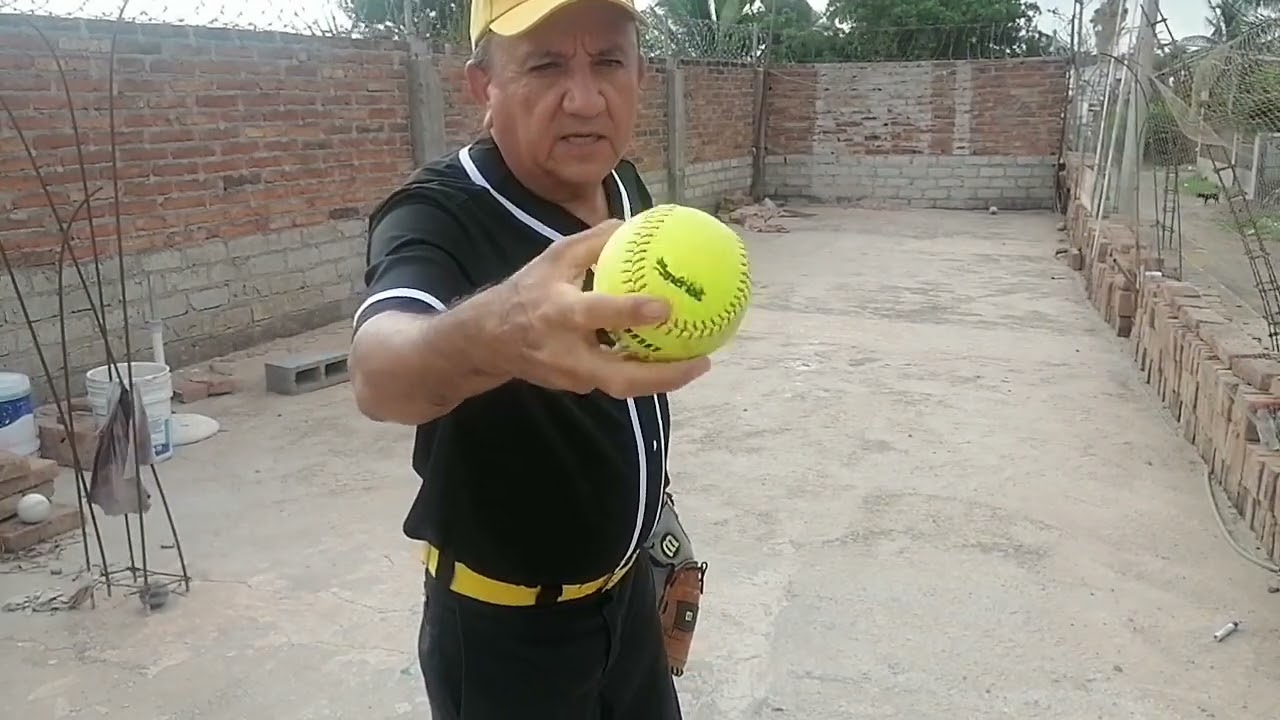 4 lanzamientos más en pitcheo LENTO.