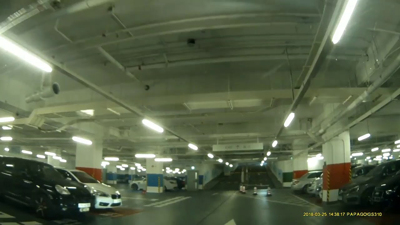 元朗錦田PARK CIRCLE停車場 (入) PARK CIRCLE Carpark in Kam Tin, Yuen Long (In)
