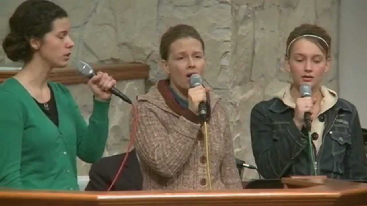 Run to the Cross -﻿ Jessica Andes, Elisabeth Naber, Brianna Dingwall