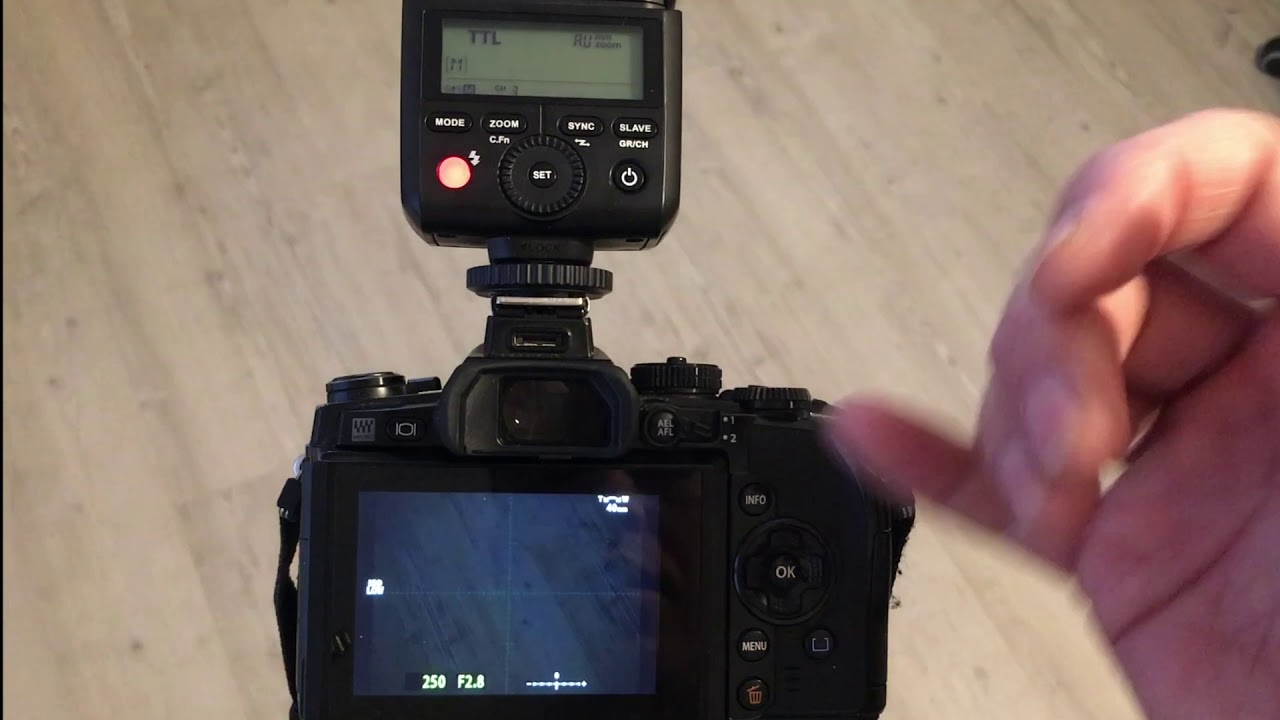 Вспышка Godox  TT350-O zoom function