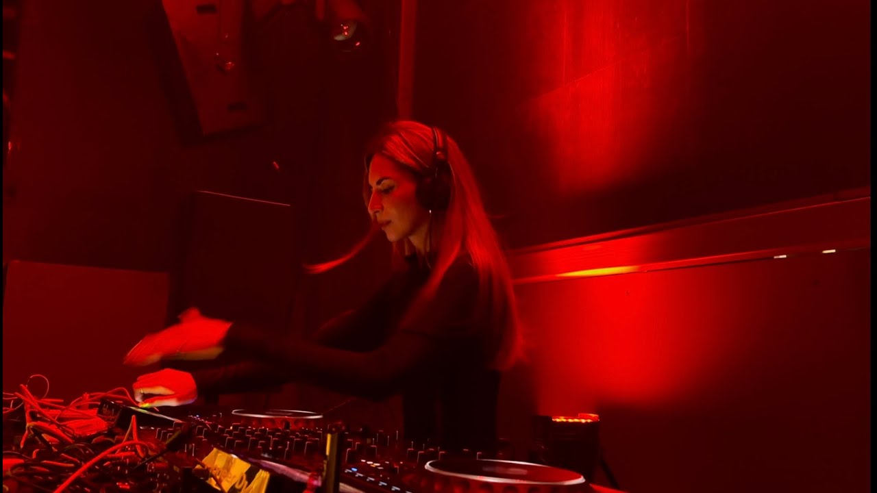 HILDE - Bass House / Melodic House &Techno Set at Salud - Goa/India