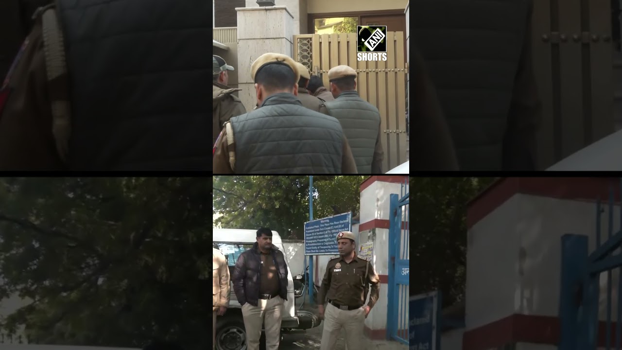 ED raids Delhi CM Arvind Kejriwal&rsquo;s personal secretary, persons linked to AAP